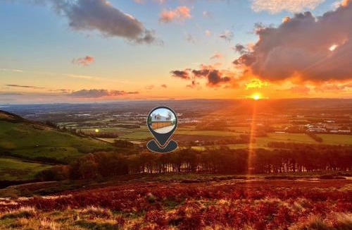 Blackburn House | Edinburgh's Springtime Chalet