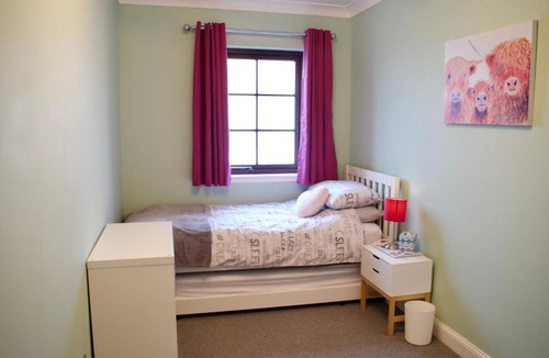 Craigleith Apartment | Edinburgh Top Floor Flat