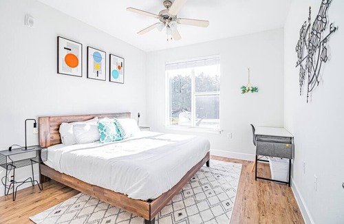 East Riverside - Oltorf Apartment | Edison 1203 in Austin