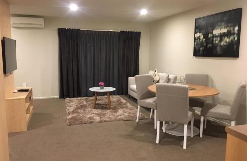 Greenlane Hotel | Edit Auckland Greenlane