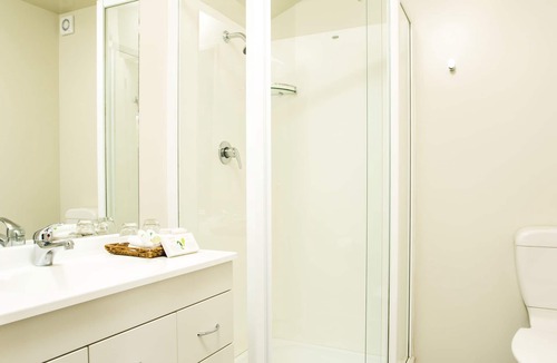 Greenlane Hotel | Edit Auckland Greenlane