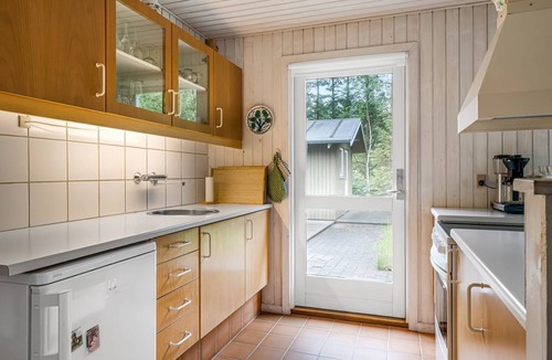 Hou House | "Edle" - from the sea by Interhome
