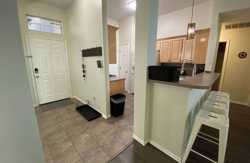 Edmond House | Edmond 3BR Sleeps 8 - Bunks + Games
