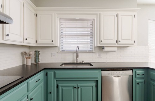 Edmond House | Edmond Home: Hot Tub & 2 Kings by OC