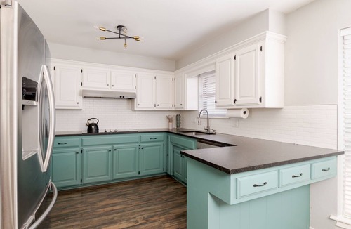 Edmond House | Edmond Home: Hot Tub & 2 Kings by OC