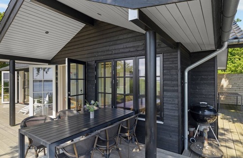 Martofte House | "Edvardsine" - 40m from the sea by Interhome