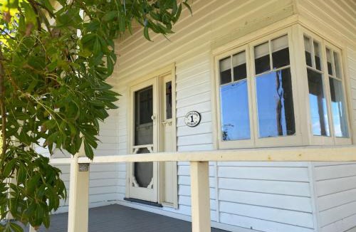 Wonthaggi House | Edwardian Getaway