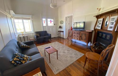 Wonthaggi House | Edwardian Getaway