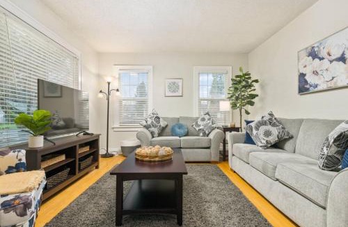 Newberg House | Edwards Retreat