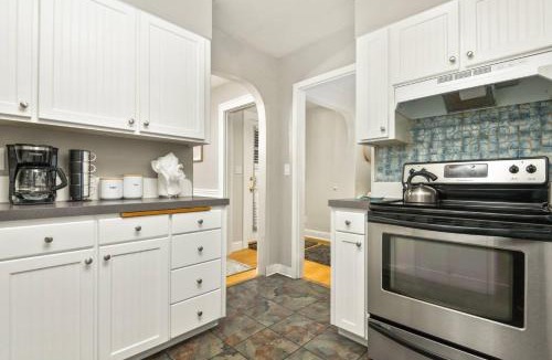 Newberg House | Edwards Retreat