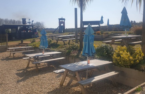 Eastbridge Hotel | Eels Foot Inn