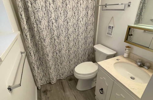 Wolfeboro Apartment | Efficiency 2-Piping Rock Resort