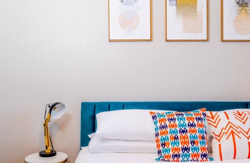 Pleasant Valley Apartment | Efficiency 2BR next to Downtown w Fast WiFi + Pool