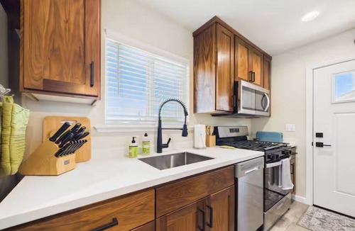 McKinleyville House | Efficiency Flat