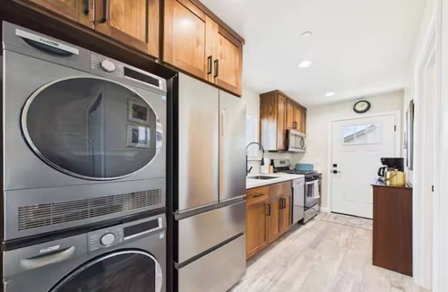 McKinleyville House | Efficiency Flat