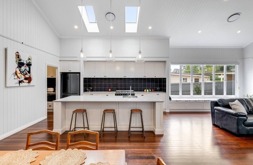 East Toowoomba House | Effortless Elegance & Charm!