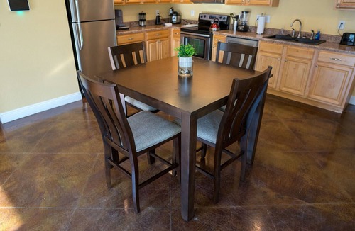 Kreole Apartment | Effortless Living, 3BR 2BA, Kitchen, Laundry