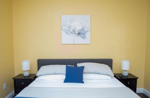 Kreole Apartment | Effortless Living, 3BR 2BA, Kitchen, Laundry -E-