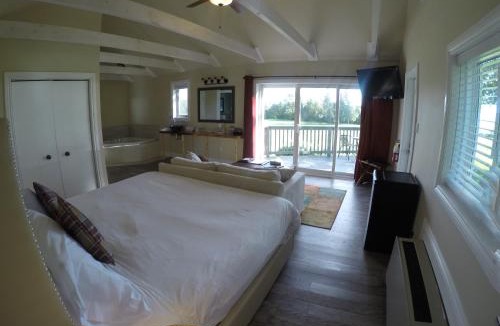 Fenelon Falls Hotel | Eganridge Resort, Golf Club & Spa