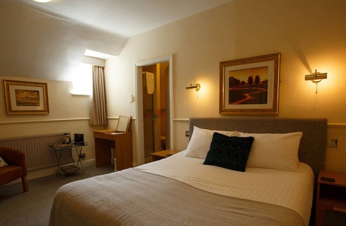 Broxton Bed & Breakfast | Egerton Arms