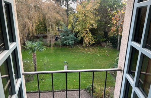 Le Rosais-La Flourie House | Eglantine room 2nd floor