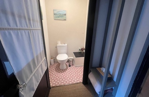 Le Rosais-La Flourie House | Eglantine room 2nd floor