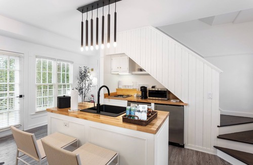 Springs Hotel | EHP Resort & Marina