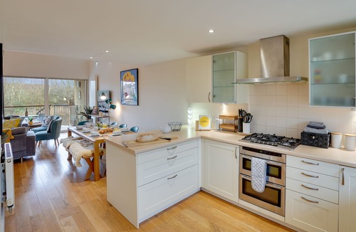Cirencester House | Eider Cottage: Lakeside Escape with Spa Access