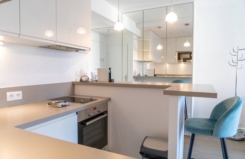 7th Arrondissement Apartment | Eiffel Tower Amélie Residence