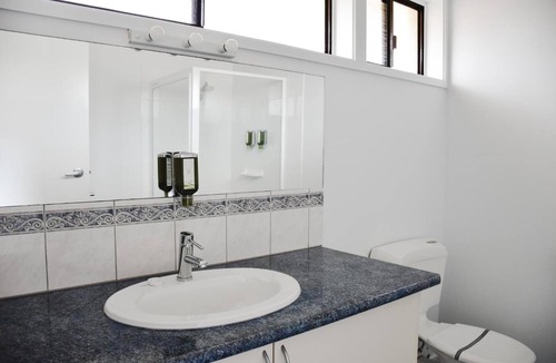 Warrnambool Hotel | Eight Spence