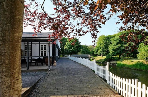 Bedsted House | Eighteen-Bedroom Holiday home in Bedsted Thy
