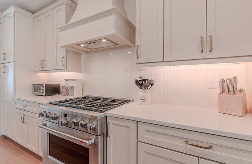 Cape May Villa | Eights On The Landing