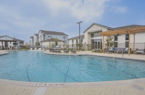 Austin Apartment | EightyOne10 2BD 4 - Two Bedroom Apartment, Sleeps 4