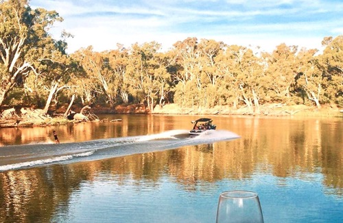 Eildon Hotel | Eildon Parkview Motor Inn. Room 9