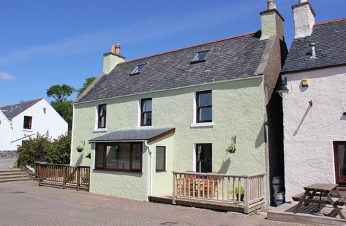 Dornie Cottage | Eilean Donan View.