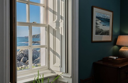 Breakish Cottage | Eilean Sionnach Lighthouse Cottage