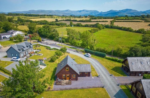 Menai Bridge House | Eirianfa