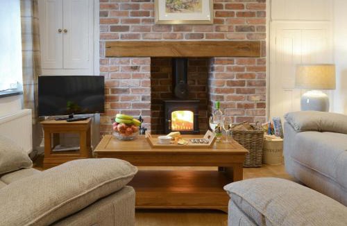 Llanllyfni House | Eithinog Ganol