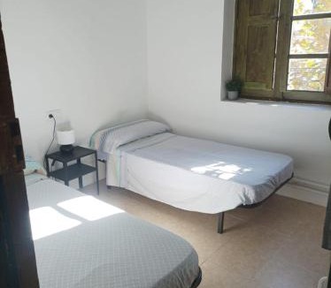 Cirat Hostel | El Albergue Cirat