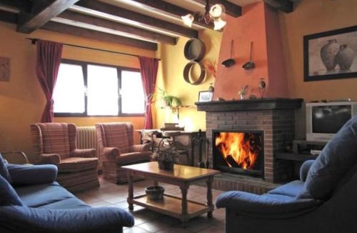 Santa Maria de las Hoyas House | El Arreñal del Cañón del Río Lobos