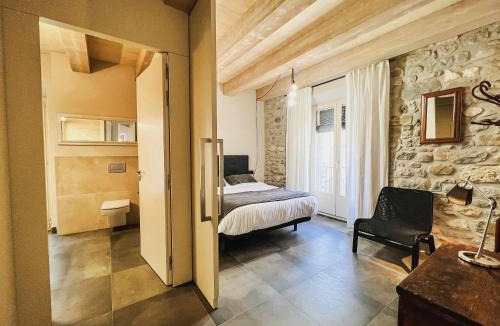 Besalu Apartment | El Call, L’Estudi en la judería de Besalú