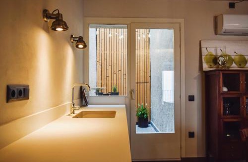 Besalu Apartment | El Call, L’Estudi en la judería de Besalú