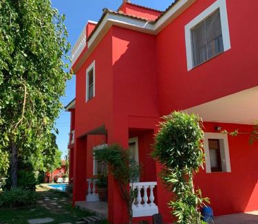 Pinseque House | El Campo
