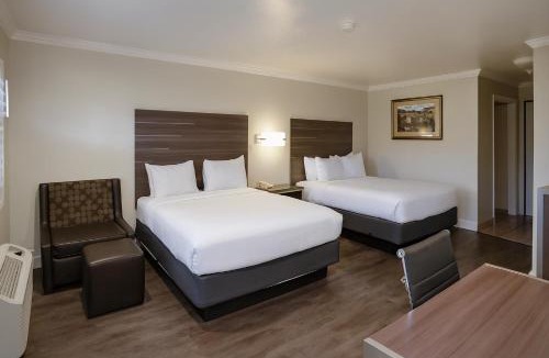 North Fremont Street Hotel | El Castell Motel