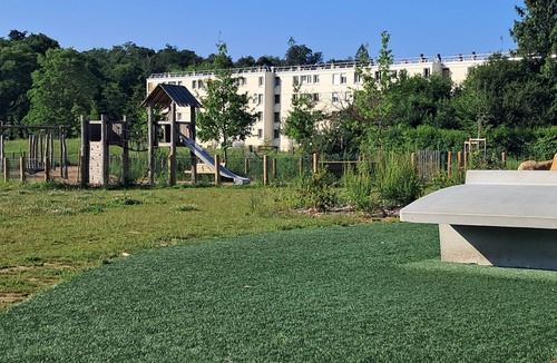 Avon Apartment | El Catalane