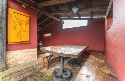 Castrejon de la Pena House | El Colono El uncar