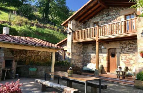 Argomilla House | EL CURRILLO, PRECIOSA CASA RURAL AL LADO CABARCENO