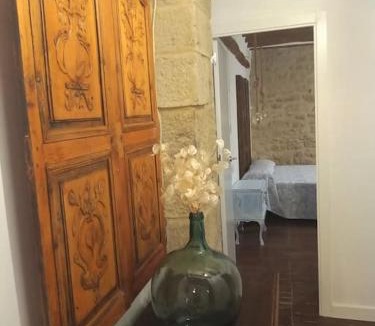 Murillo de Gallego Apartment | El Desván del Campanero apartamento con jardín
