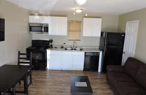 Crystal City Apartment | EL Dorado ranch resort