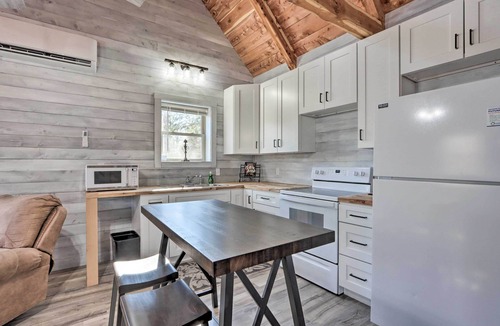 El Dorado Springs Cabin | El Dorado Springs Cabin: Near Trails & Parks!